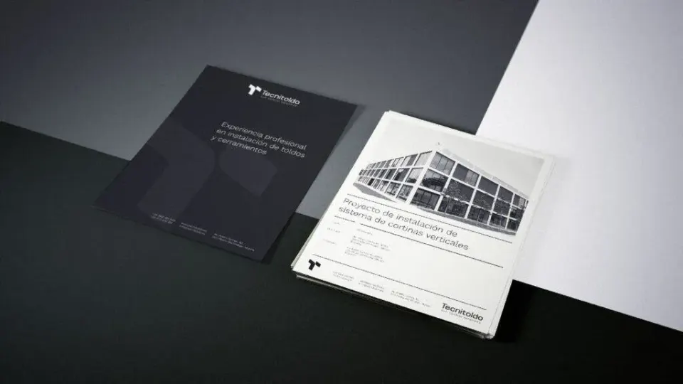 Folletos de branding para Tecnitoldo, empresa especializada en instalaciones de cortinas verticales.