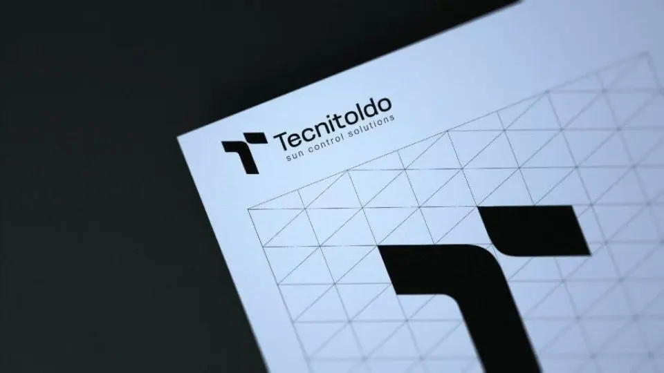 Imagen de logotipo de Lateral en diseño de Tecnitoldo.